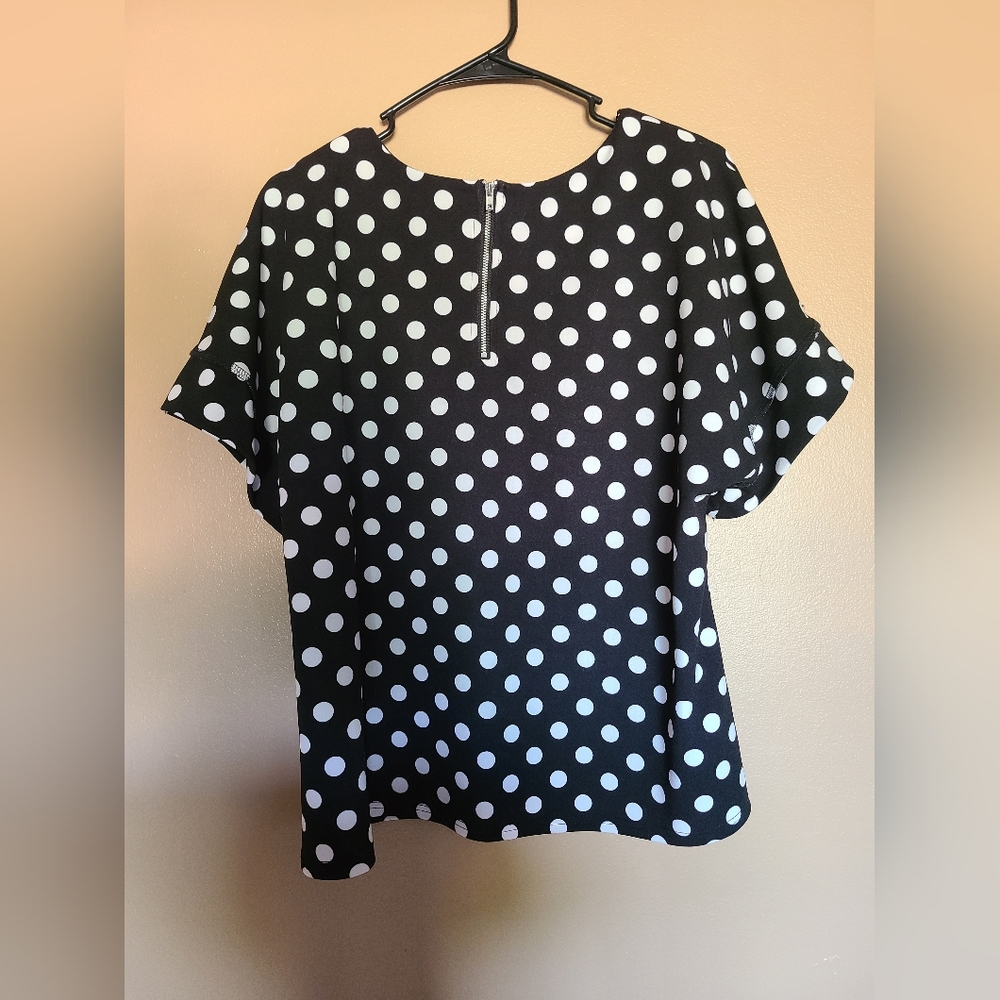 Melloday Black and White Polka Dot Top with Contrast Stitching Womens Size Large - Picture 2 of 7